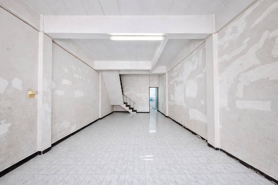 ขายทาวน์เฮ้าส์ทำเลทอง ใกล้รถไฟฟ้า หมู่บ้านทรัพย์ดินทอง  เทพารักษ์  สมุทรปราการ 3