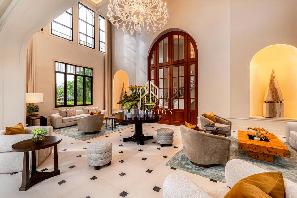 Narasiri Victoire Krungthep Kreetha 16