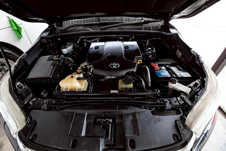 Toyota Revo 2.4G ปี15 17