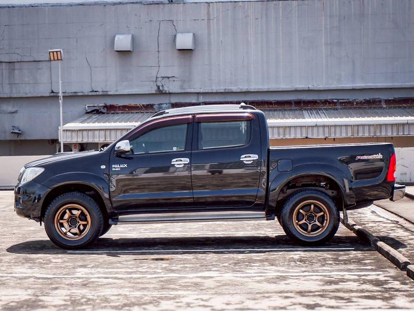 TOYOTA HILUX VIGO 2.5 E VN Turbo PRERUNNER DOUBLE CAB เกียร์ ธรรมดา สีดำ ปี2010  6