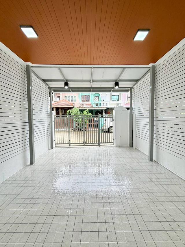 หมู่บ้านนันทนาการ์เด้น2 ท่าอิฐ-รัตนาธิเบศร์นนทบุรี ทาวน์เฮ้าส์ 2 ชั้น ตกแต่งใหม่ พร้อมอยู่ 3