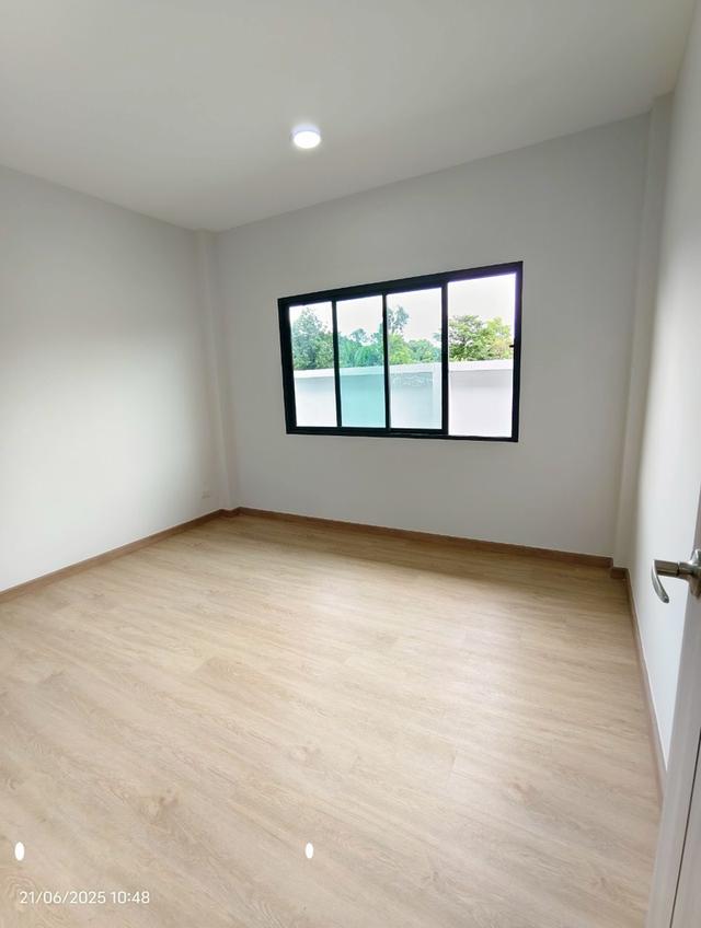  🏡บ้านใหม่มือ 1 พร้อมเข้าอยู่ ทำเลทองหนองจอก 12