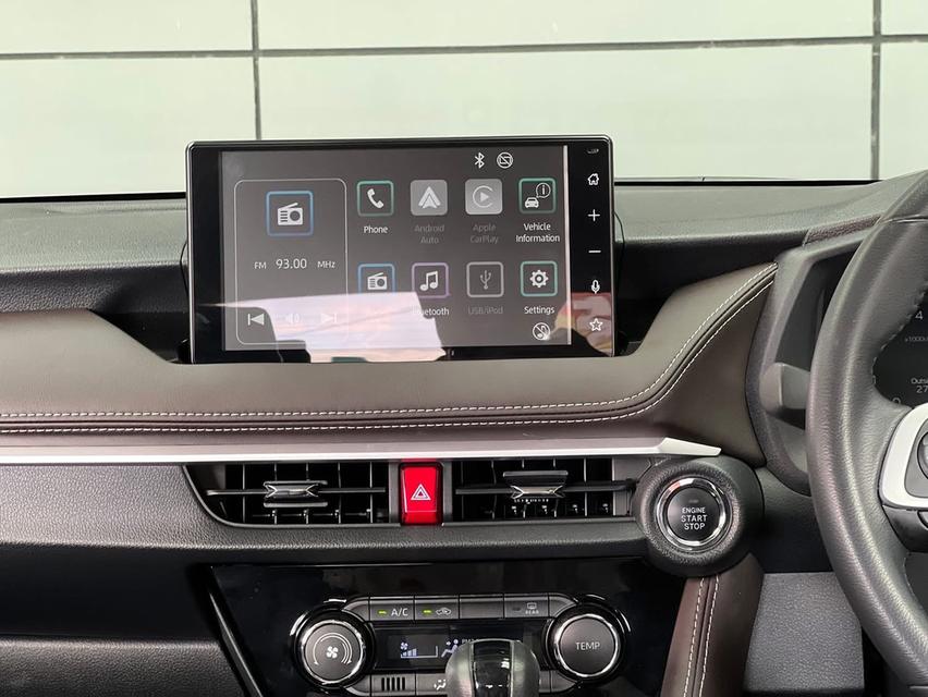 Toyota Yaris 1.2Premium ปี23 9