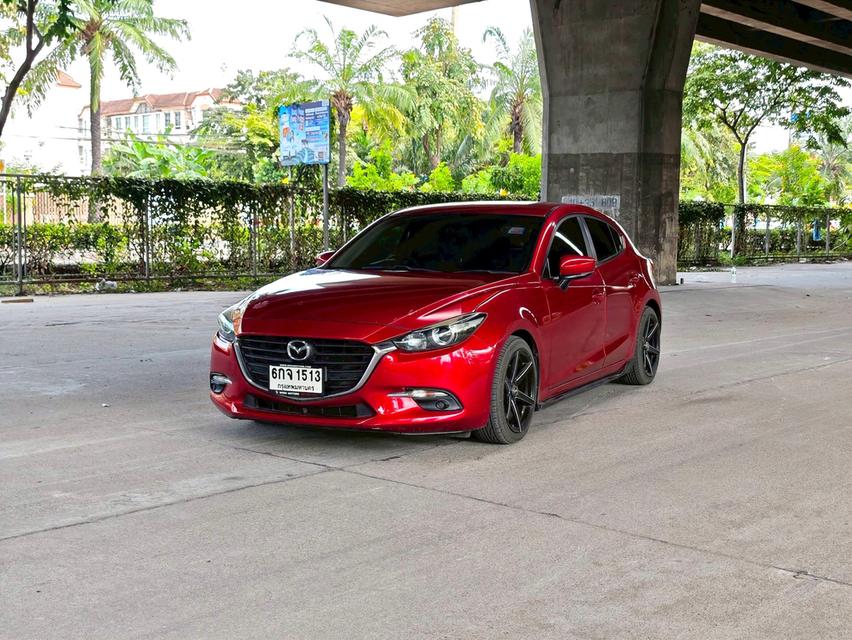 ขายรถ mazda3 2.0C Sport  ปี 2017 สีแดง เกียร์ออโต้