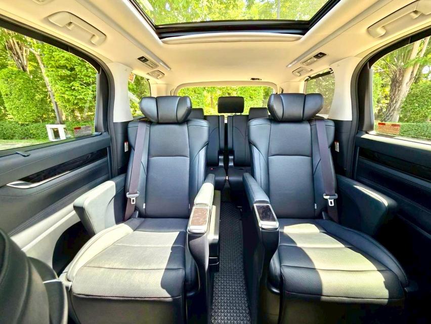 ขาย Toyota Alphard 2.5SC ปี19 11