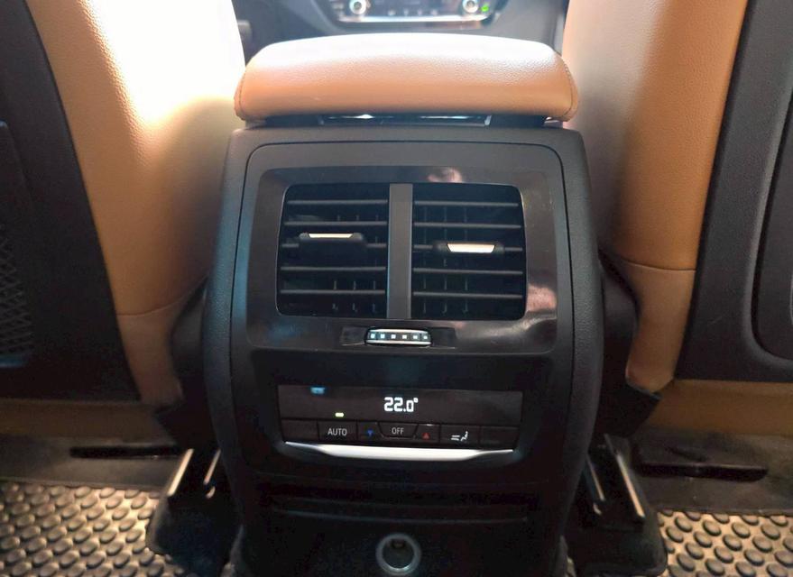 BMW X3 20d Xdrive ปี20 17