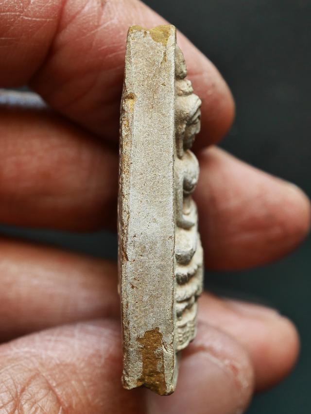 พระผงพิมพ์กลีบบัว หลวงปู่โต๊ะ วัดประดู่ฉิมพลี หลังยันต์ตรี พิมพ์ใหญ่ ปี 2521....เก่า เดิมๆ 9