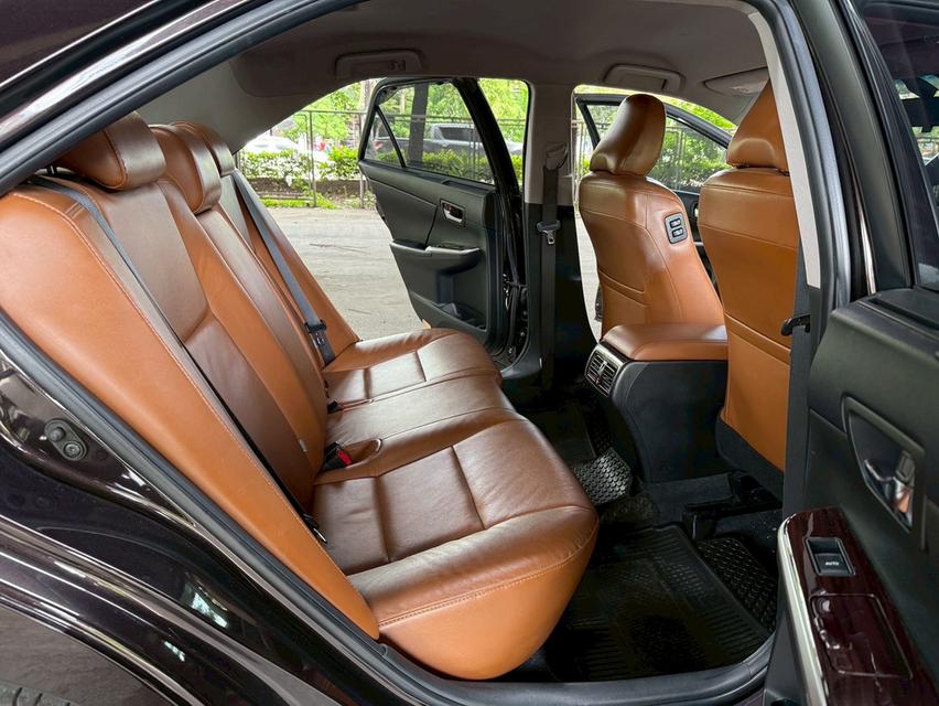 ขายรถ Toyota Camry 2.0G ปี 2018 สีน้ำตาล เกียร์ออโต้ 10