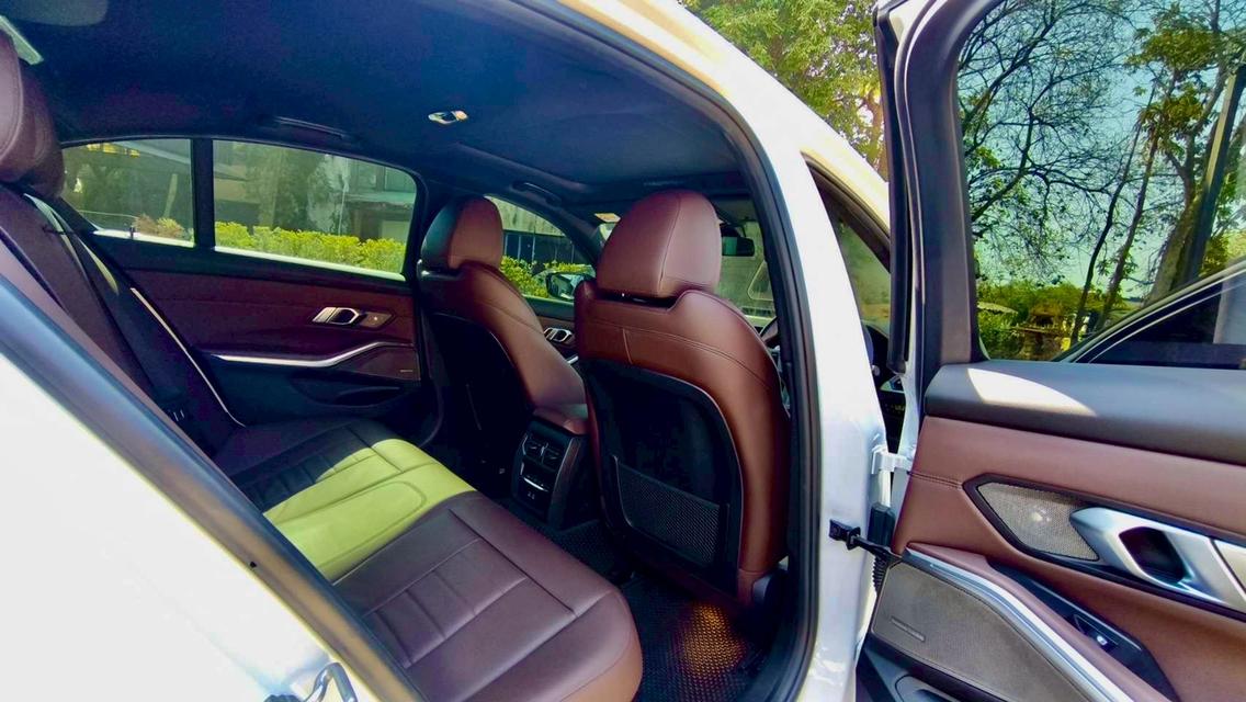 BMW 330e m sport 2020 รูปที่ 11