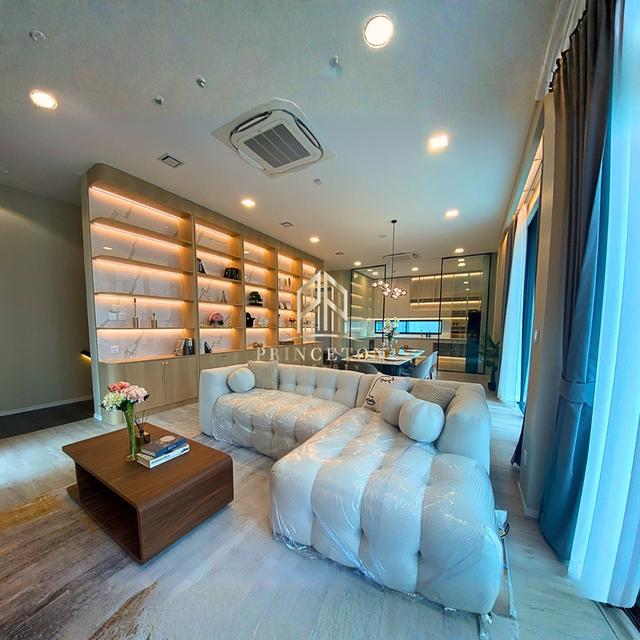 Luxury House For Sale or Rent VIVE Krungthep Kreetha next to Wellington School 3