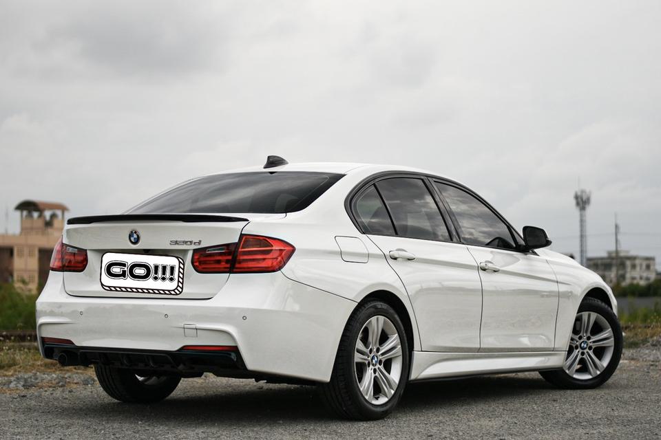 Bmw 320d SPORT 2