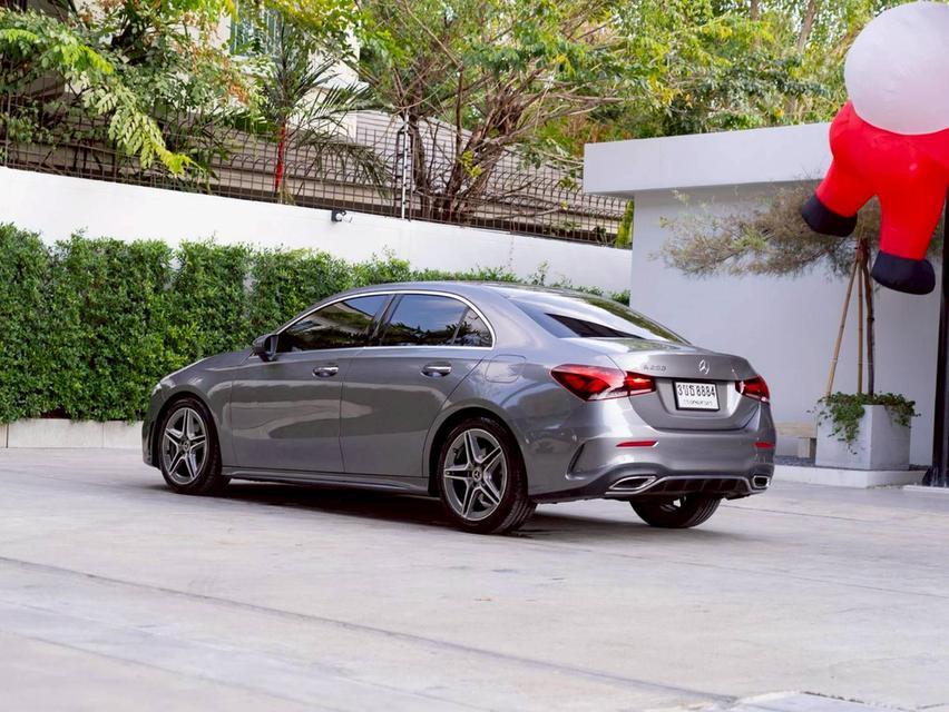 Benz A200 AMG ปีจด 2022 ♨️ ประกันเครื่องเดียร์หลังการขาย3ปี3หมื่นkm รูปที่ 6