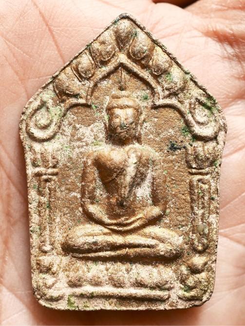 พระขุนแผนผงพรายกุมาร หลวงปู่ทิม วัดละหารไร่....เก่า เดิม เนื้อจัดๆ 6
