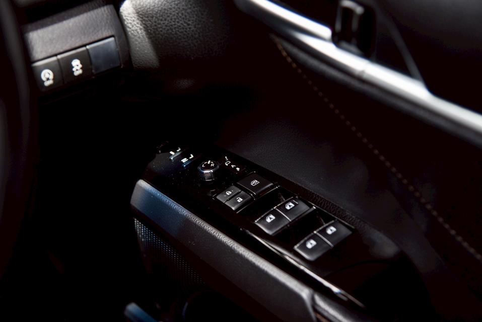 รหัสรถ CBL7385 ✨ TOYOTA Camry 2.0 G AT 2019 ✨ 13