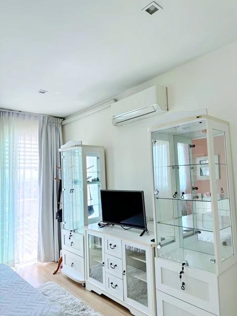 MRT ลาดพร้าว101 650 ม. Penthouse ให้เช่าคอนโดหรู 2นอน 2 น้ำ แฮปปี้ คอนโด ลาดพร้าว 101 ใหญ่ ชั้น 6 เดอะมอลล์ บางกะปิ 2.4 4