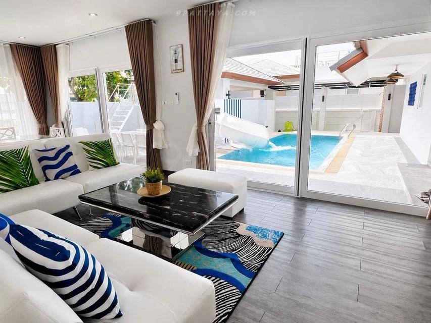 For Sale — Renovated Pool Villa at SeaBreeze Villa Pattaya, Krating LaiRenovated pool villa for sale at SeaBreeze Villa Pattaya, beachside 4