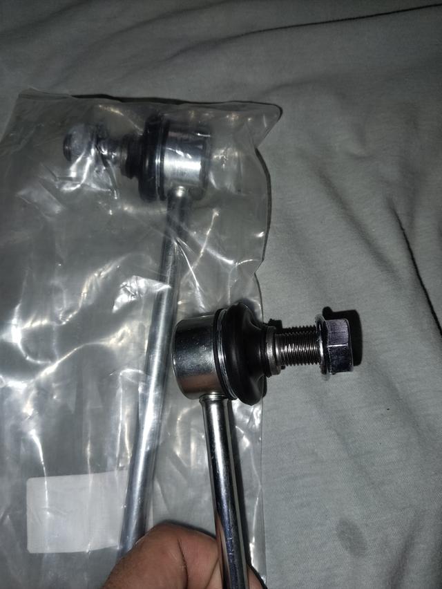 รายละเอียดสินค้าลูกหมากกันโคลงหน้า TOYOTA