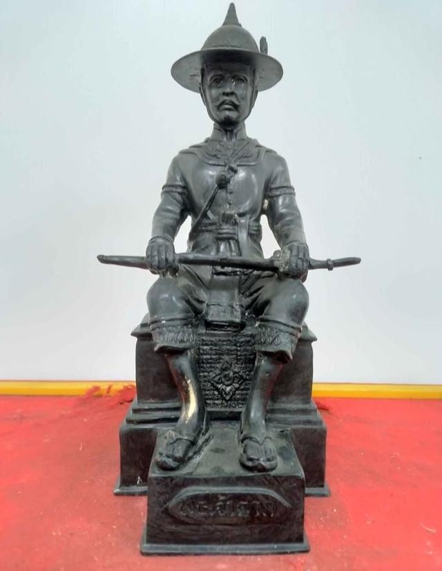 สมเด็จพระเจ้าตากสินหน้าตัก3นิ้วสูง11นิ้ว