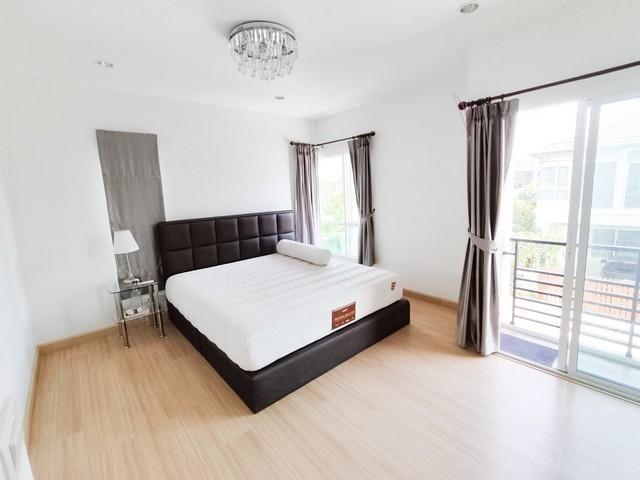 รหัสC7018 ขาย ให้เช่าทาวน์เฮาส์ 2ชั้น หลังมุม ใกล้ ม.รังสิต ใกล้ ม.กรุงเทพ ใกล้รถไฟฟ้าสถานีคลองรังสิต 8