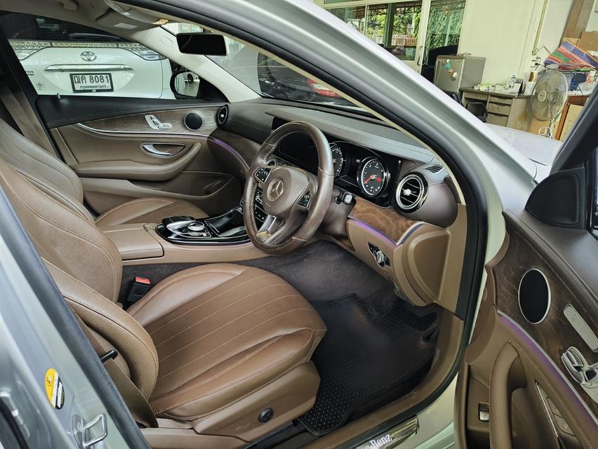 BENZ E220d Exclusive (ดีเซล) ปี 2017 ไมล์แค่ 56,000 กม.แท้ (ออกรถ กค.2017) 9