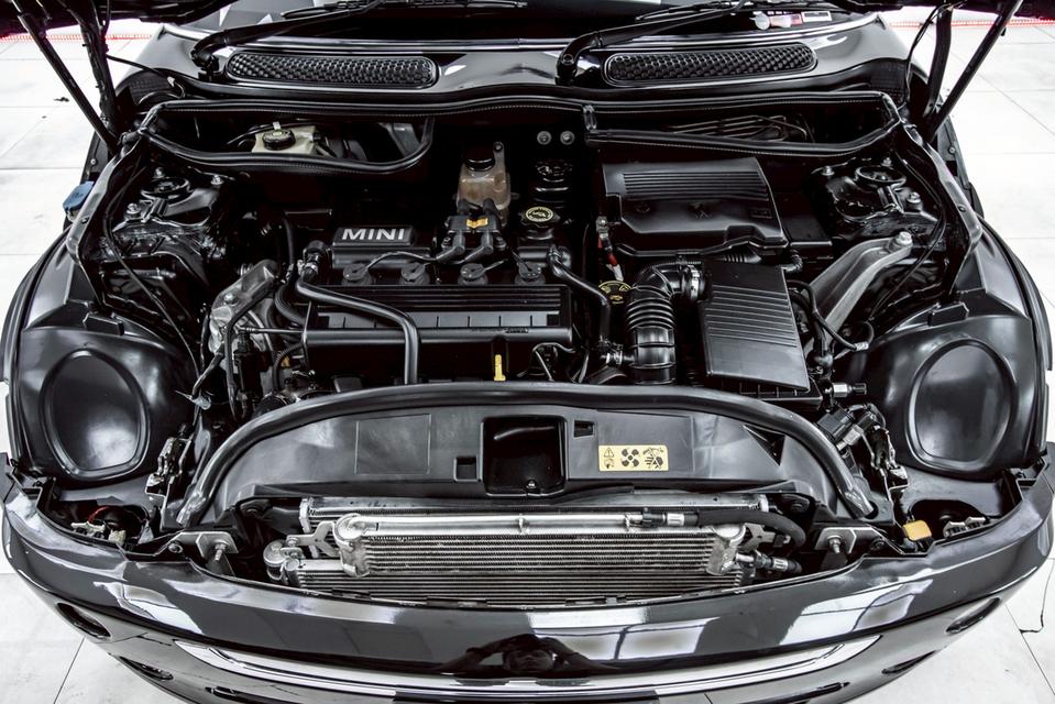 MINI COOPER 1.6 RHD COUPE (R50) 2006 16