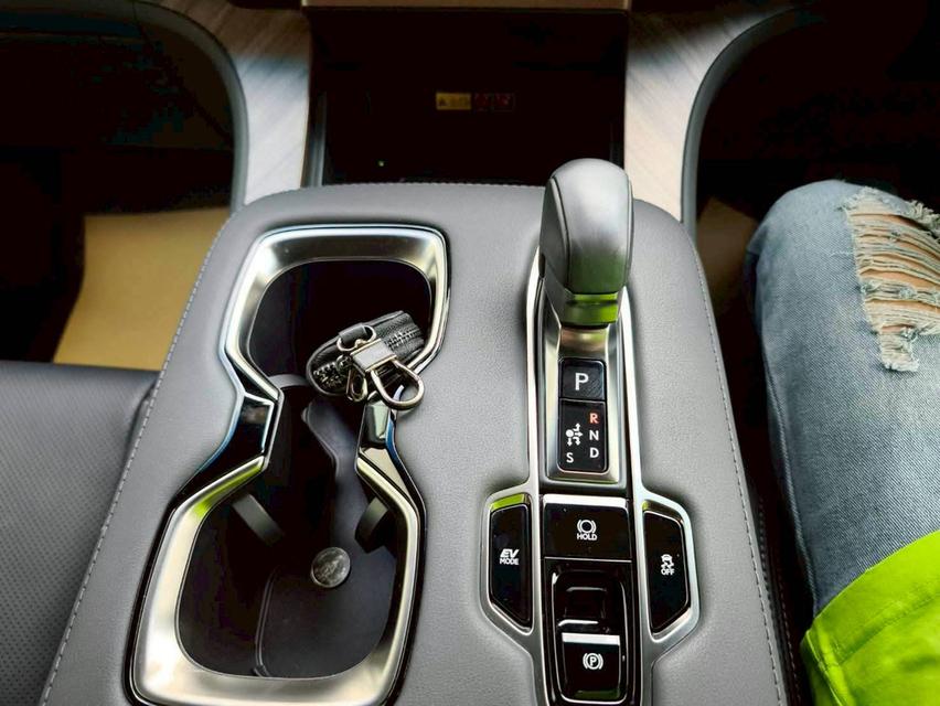 รหัสรถ KPV8680 📌 2025 LEXUS LM 350h EXECUTIVE 7 SEAT  12
