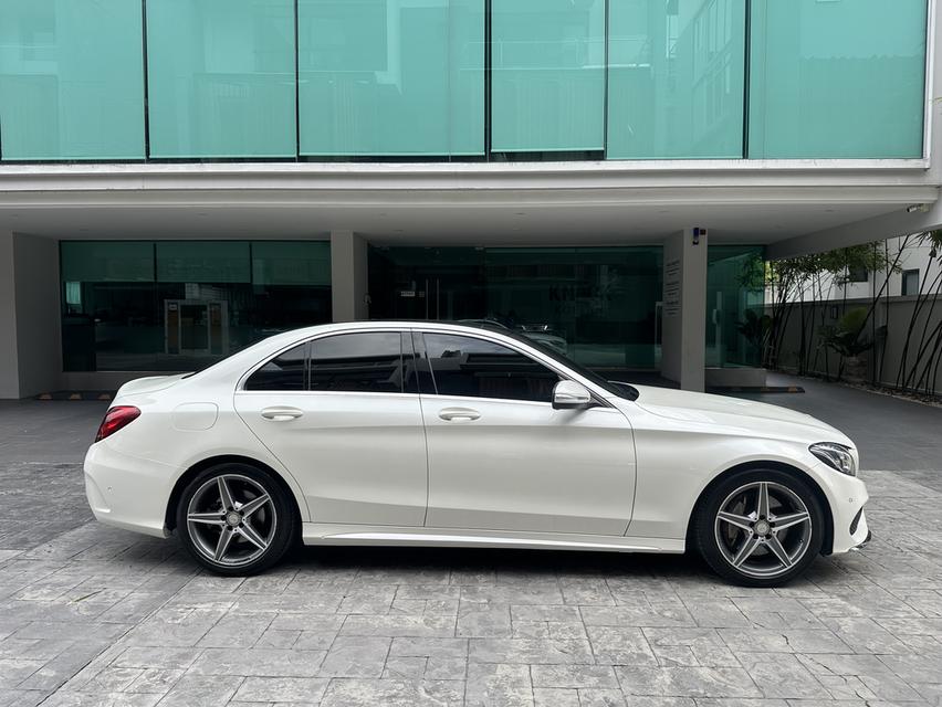 Benz W205 C250 AMG หลังคาแก้ว เบนซินล้วน ปี 2014 วิ่ง 63,000 km | มือเดียว | เล่มสวย 💰 888,000.- ☎️ 081-955-8888 📍 ลาดพร้าว71 สังคมสงเคราะห์4 #benzc รูปที่ 9