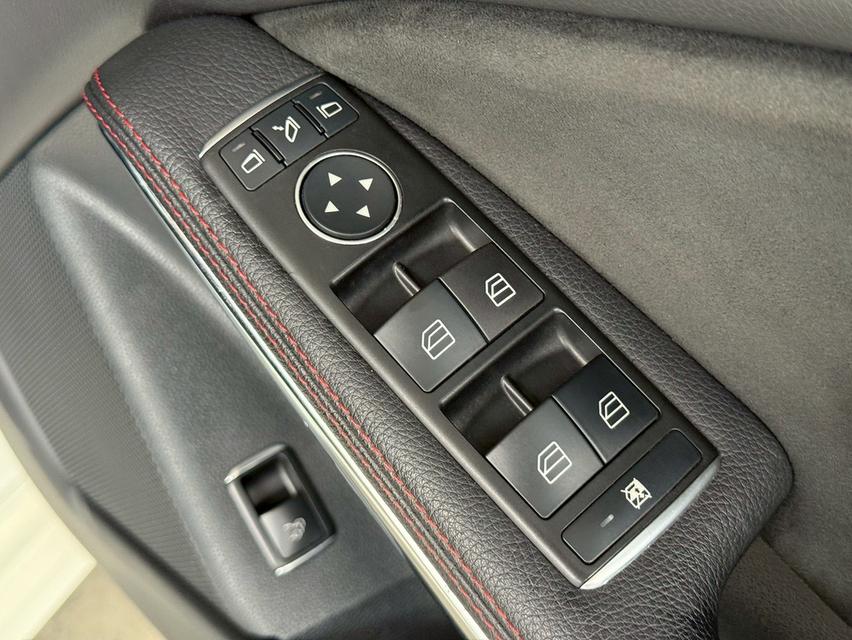 Benz E220 CDI ปี 2012 14