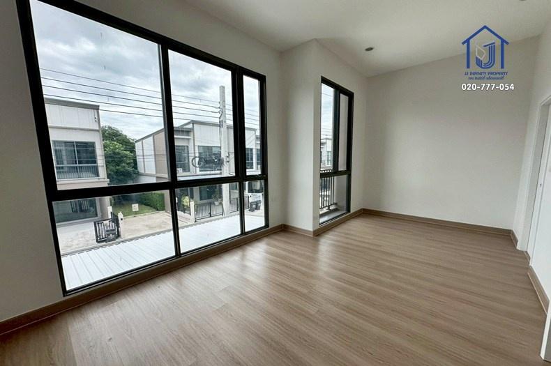 ขายทาวน์โฮม 2 ชั้น หมู่บ้าน วี คอมพาวด์ บางนา-ศรีนครินทร์ ถนนหนามแดง-บางพลี หลังริม ใกล้วงแหวนกาญจนาภิเษก,ทางด่วนบูรพาวิถี 15