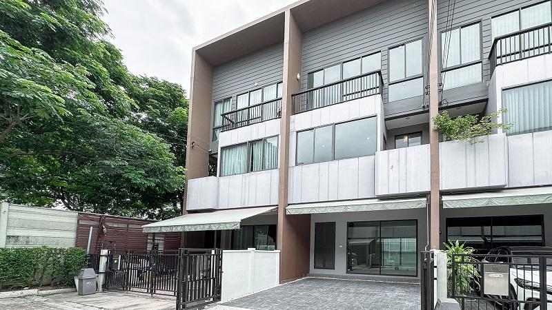 ขายทาวน์โฮม 3 ชั้น บ้านกลางเมือง พระราม 9 - กรุงเทพกรีฑา(ตัดใหม่) ถนนกาญจนาภิเษก สะพานสูง กทม.