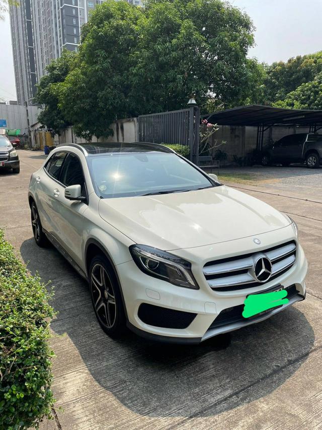 BENZ GLA-250 รถบ้านใช้น้อย มือเดียว เลขไมล์แท้ สวยๆ ดูรถได้ที่ พระราม9 ซ.11 สนใจติดต่อ คุณเกษแก้ว 080-561-2882 2