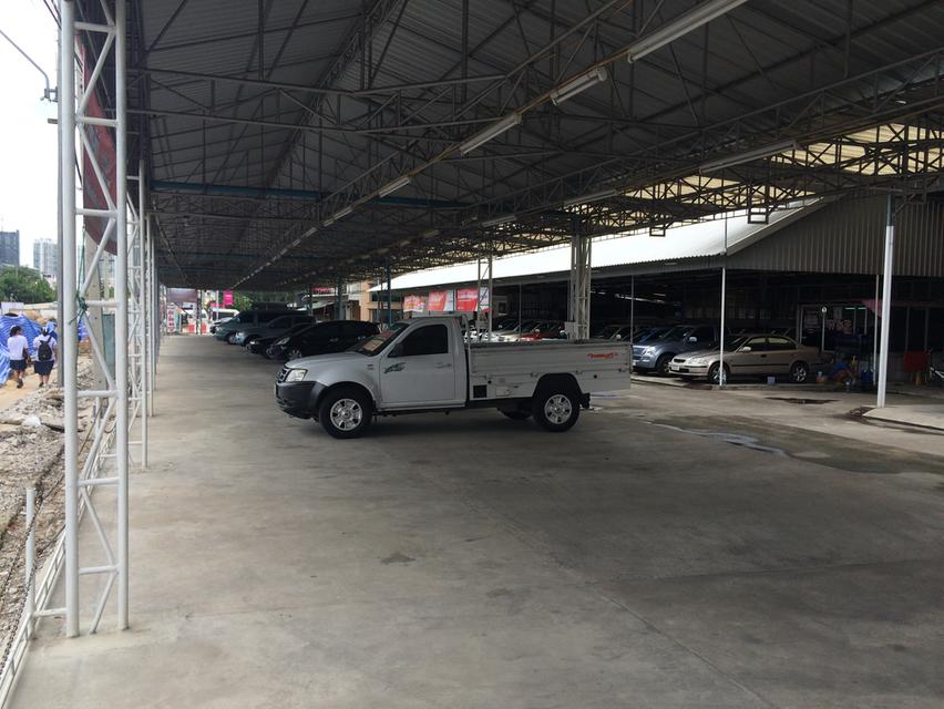 ให้เช่าที่ดิน 600 ตรว. หน้ากว้างประมาณ 70 เมตร ริมถนนรัชดา-ท่าพระ พร้อมโครงสร้างอาคารออฟฟิต ใกล้สี่แยกท่าพระ/เดอะมอลล์ท่าพระ 5