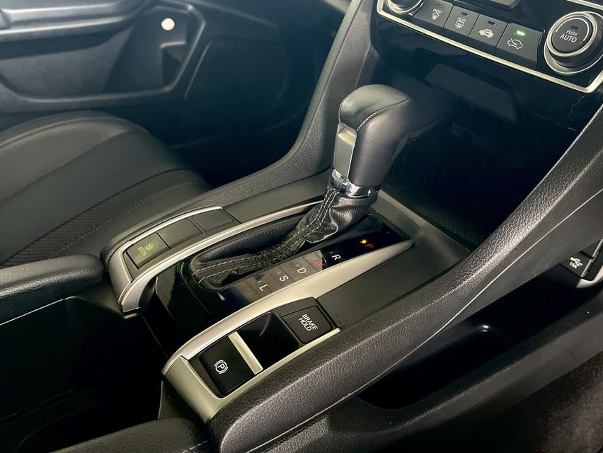 2019 HONDA CIVIC FC 1.8 EL i-VTEC สีขาว เลขไมล์ 113849 กม. 7