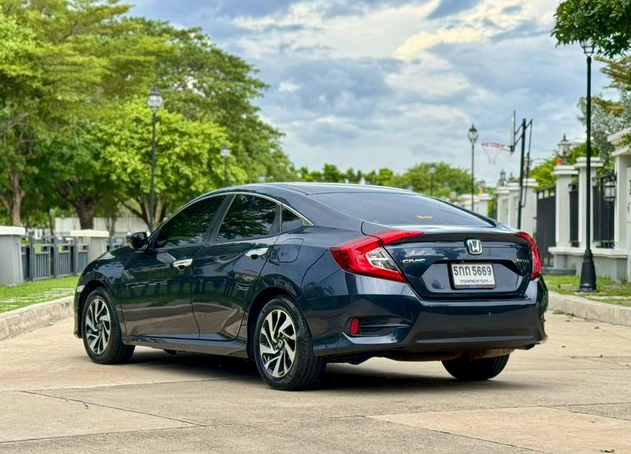 รหัสรถ AVA5669 ❤️ HONDA CIVIC FC 1.8EL รุ่น Top ปี 2016 option เต็ม ประวัติเข้าศูนย์ครบ รูปที่ 3