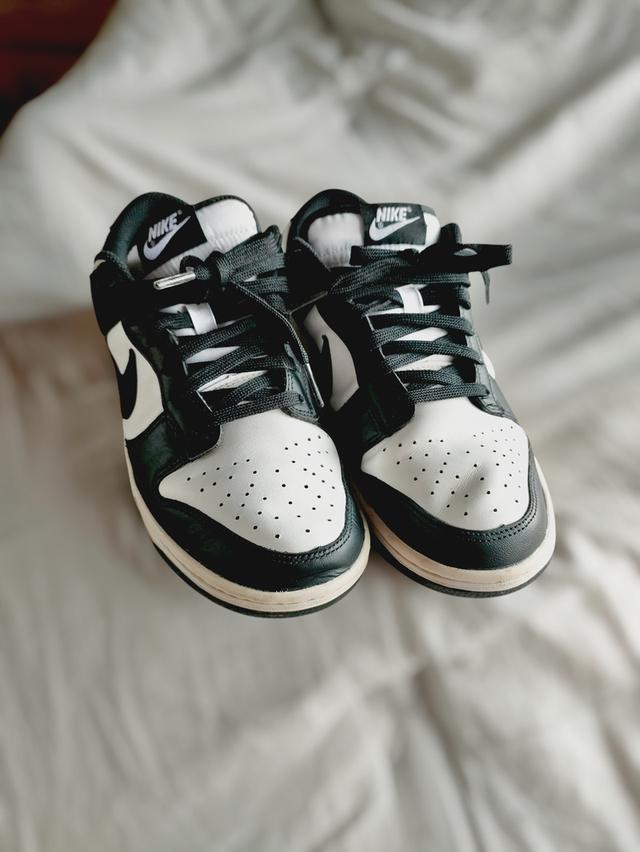 Nike dunk low panda size 40 รูปที่ 5