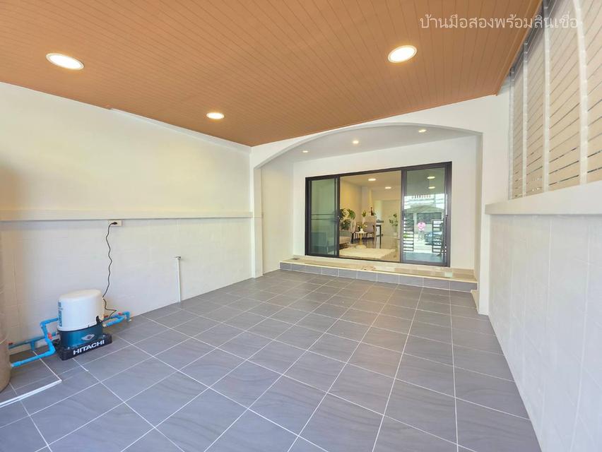 หมู่บ้านรุ่งนภา ร่มเกล้า 16 2