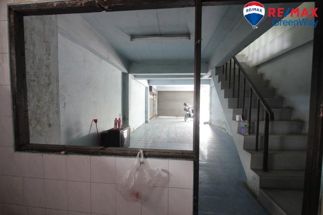 อาคารพาณิชย์สิวารัตน์3 เพชรเกษมพุทธมณฑลสาย5 หน้าโครงการ ถนนเมน ค้าขาย ทำออฟฟิศได้ 2ห้องมุม 4ชั้น ต่อเติมแล้ว 9