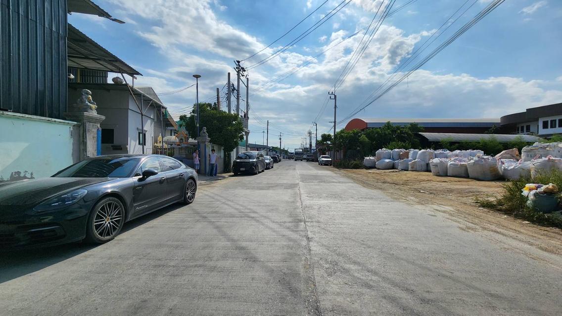 โกดังให้เช่า พร้อมออฟฟิศ 1,800 ตร.ม. โครงการสุวรรณบุตร 1 ถนนบางพลี–ตำหรุ ซอยสุนทรวิภาค 6