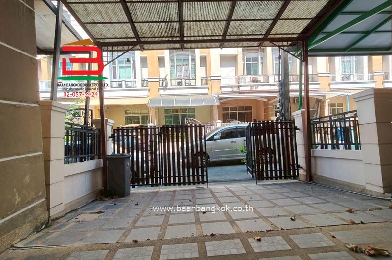 ทาวน์โฮม ปริญลักษณ์ เอกชัย-บางบอน (ใกล้เซ็นทรัล พระราม 2) เนื้อที่ 21.8 ตรว. แขวงบางบอน เขตบางบอน 3