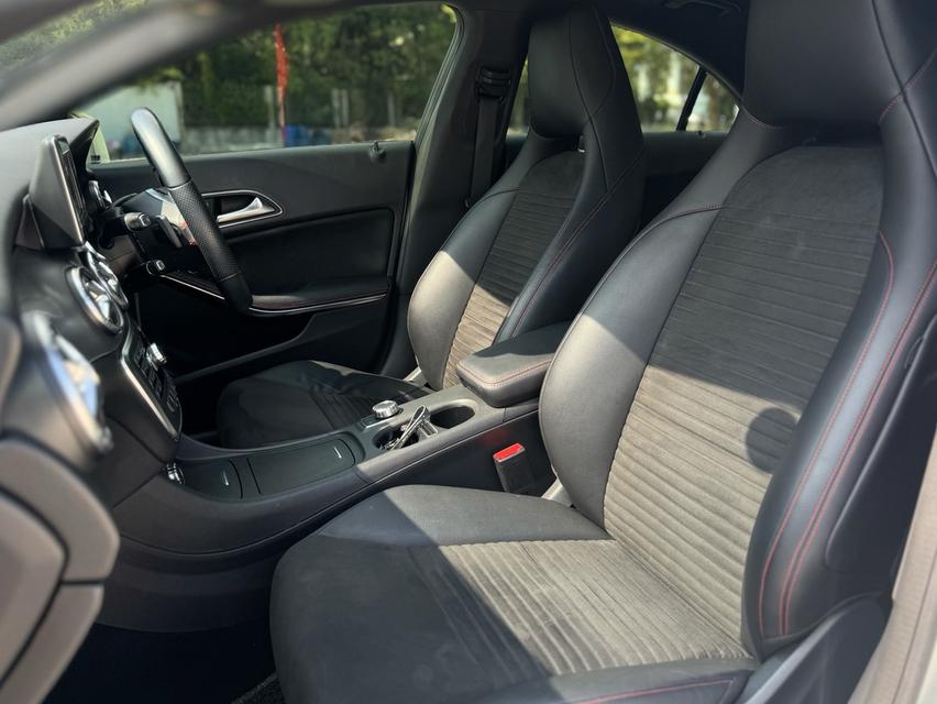 Mercedes Benz CLA250 AMG สีขาว ปี 2014. ไมล์ 88xxx km 10