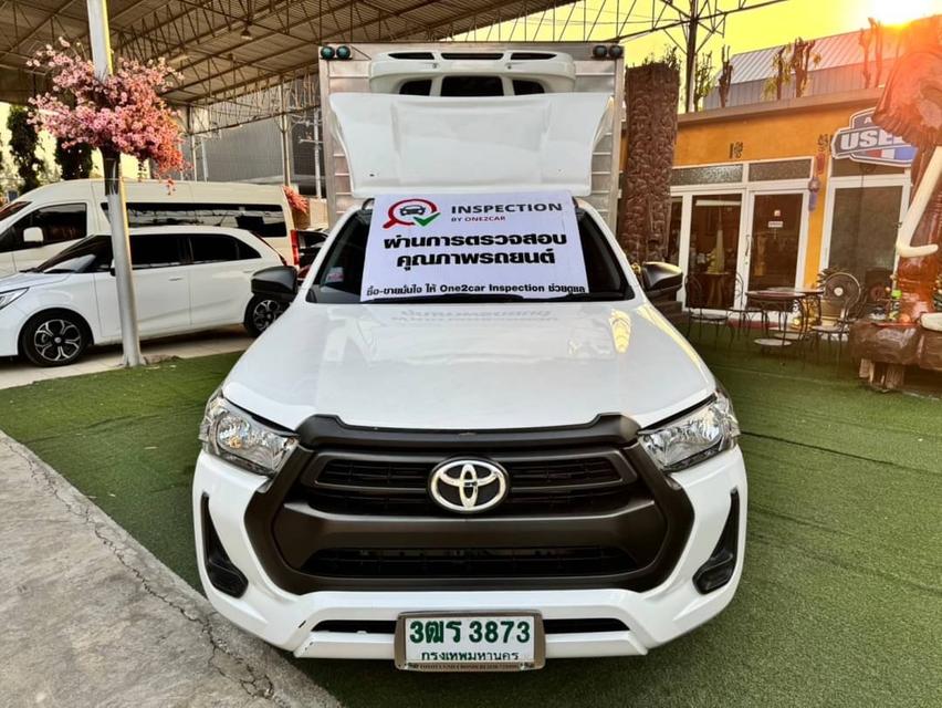  TOYOTA REVO  SINGLECAB รุ่นตัว ENTRY ดีเซล  ปี2023  มีตู้เย็น เครื่อง2.4cc. เกียร์ธรรมดา 