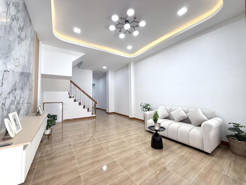 หมู่บ้านมารวย ร่มเกล้า 5