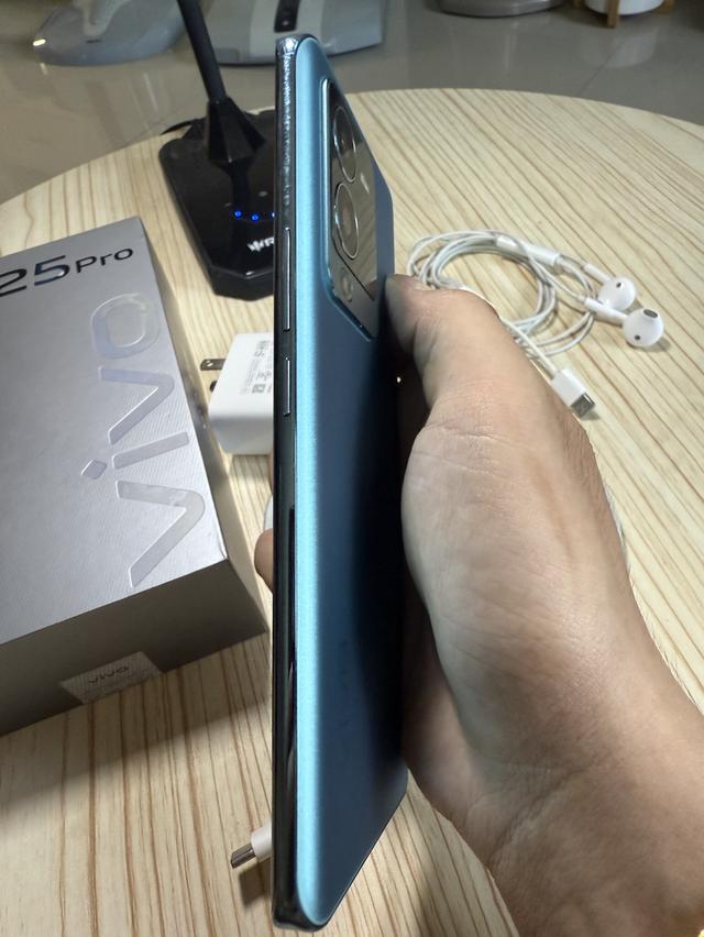 vivo v25 Pro. 5G 6