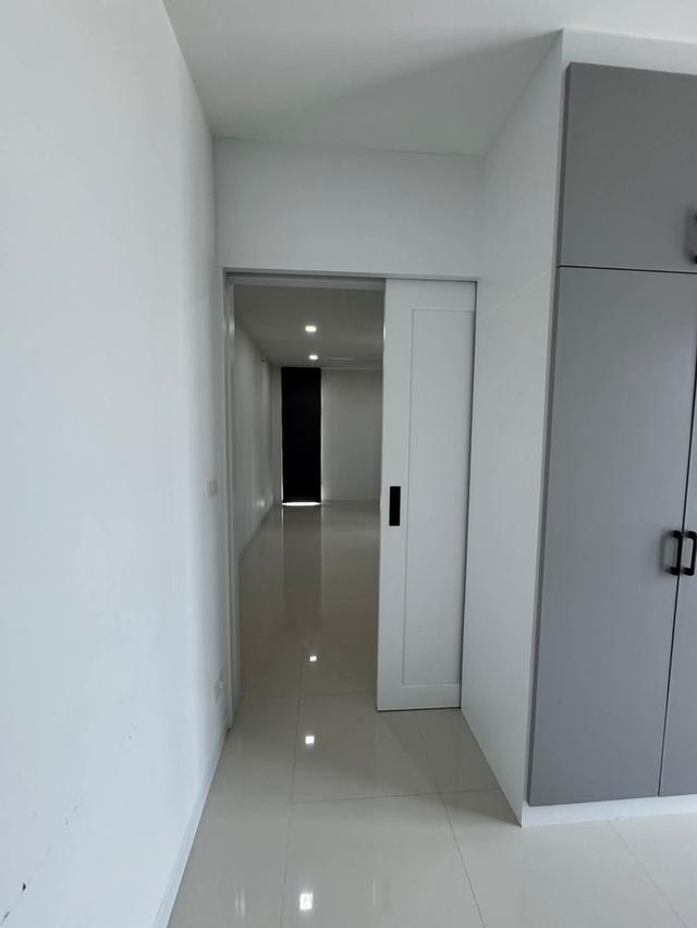 บ้านเดี่ยว2ชั้นอิฐแดงทั้งหลัง3ห้องนอน3ห้องน้ำ ต่อเติมครัวกว้างมาก บริเวณข้างบ้านขุดสระได้พื้นที่เยอะ 17