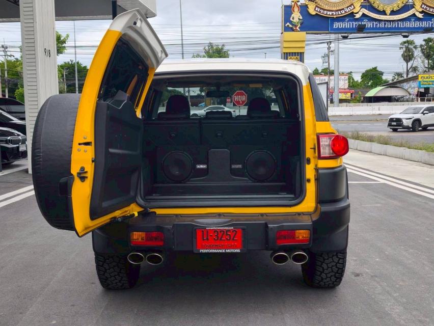 รหัสรถ KPV3252 🚗 2011 Toyota FJ CRUISER V6 4.0 4x4 A/T Wagon 60th Anniversary Edition 13