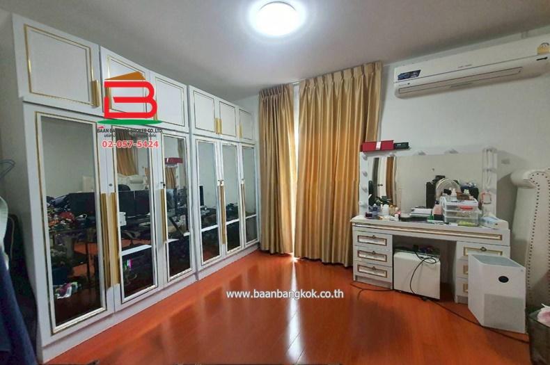  บ้านเดี่ยว หมู่บ้าน บุรีรมย์ คลอง 4 เนื้อที่ 63 ตรว. ใกล้รร.บีคอนเฮาส์ แย้มสอาดรังสิต ถนนไสวประชาราษฎร์ ตำบลลาดสวาย อำเภอลำลูกกา จังหวัดปทุมธานี 10