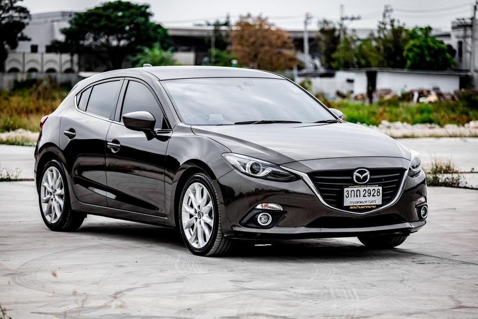 Mazda 3 Skyactiv 2.0S Hatchback ปี 2014 สีน้ำตาล  4