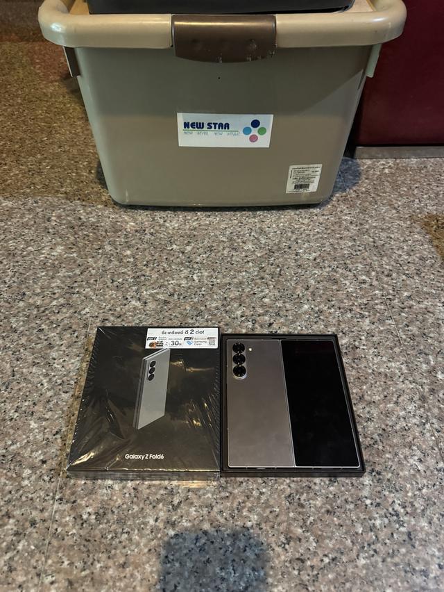 ขายๆๆๆถูกSamsungFold6สีใหม่หายากมากSilver Shadow 512กิ๊กยกกล่องอีมี่ตรงอุปกรยังไม่แกะใช้ใบเสร็จอยู่ครบๆ ( มือ1 ราคา เกือบ 65000 บาทเลย ) สูนTrueสภาพสว รูปที่ 2