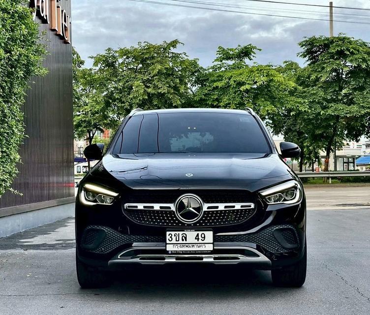 มือเดียว วิ่งน้อย ไมล์ 40,xxx km  #Benz GLA 200 Progressive (โฉมใหม่ล่าสุด)  ปี 2021 จด 23 สภาพใหม่มากๆ 
