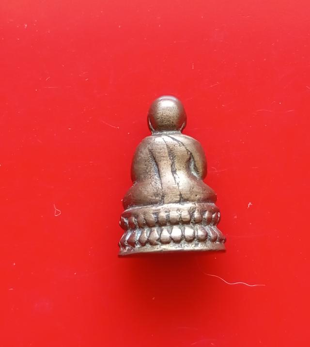 พระชัยเศียร ล้น วัดสุทัศน์ รูปย่อยที่ 2